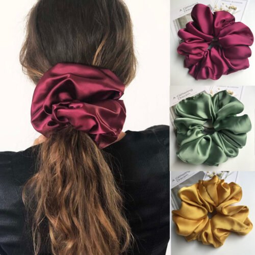 Woman Circle Hair Tie